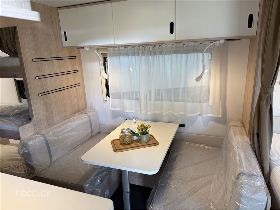 Adria Aviva 522 PT 3 køjer